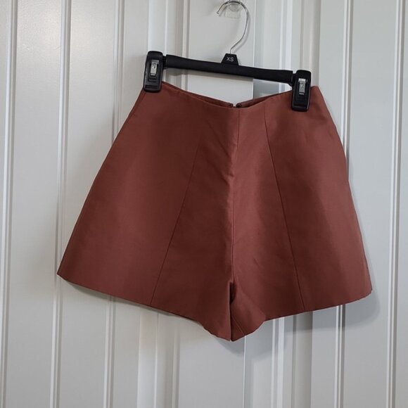 Kate Spade Saturday Linen Shorts - Picture 2 of 11